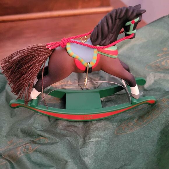 NIB 1994 Hallmark Rocking Horse Collector's Series - Picture 5 of 6